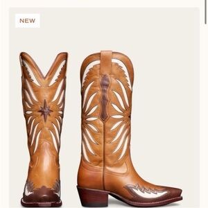 ISO Tecovas Annie Honey Star Boots